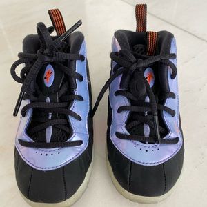 Nike Cavs toddler sneakers size 7Us